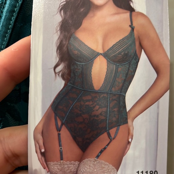 Seven Till Midnight new with tag - Picture 8 of 9